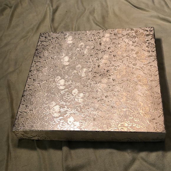 Imperial Glass Corporation, Bellaire,Ohio glass plate “8 Maids A-Milking” - Picture 11 of 16